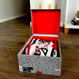 Air Jordan 4 Retro Fire Red